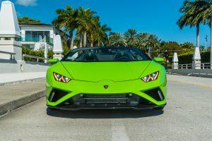 green lamborghini huracán evo front view