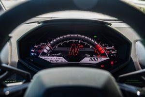 green lamborghini huracán evo dashboard