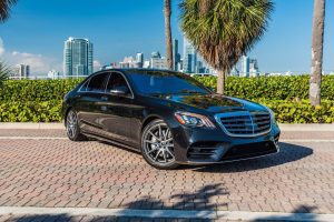 black mercedes benz s550 sedan front view