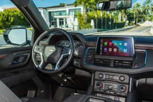 white chevy suburban center console apple carplay