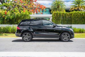 black mercedes benz gle side view