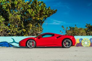 image of Ferrari for rent on Miami beach